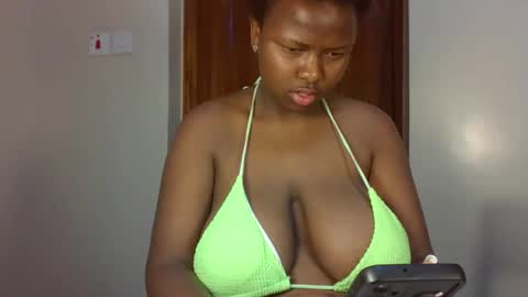 naughty_jazmine online show from 29, 9, 2025