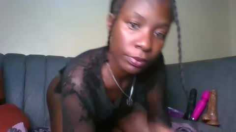 Snapshot of naughty_jee chatting on 5, 11, 2025 jee online show from 5, 11, 2025