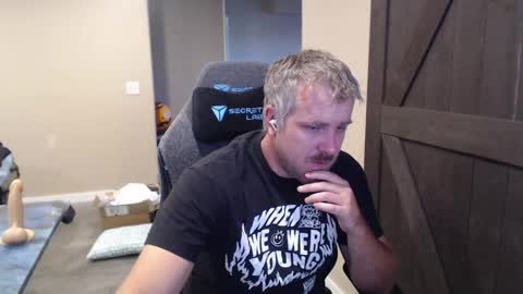 Snapshot of naughty_kinky1 chatting on 9, 10, 2025 Naughty kinky1 online show from 9, 10, 2025