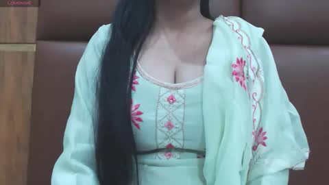 Snapshot of naughty_love489696 chatting on 16, 11, 2025 riya online show from 16, 11, 2025