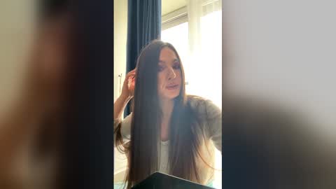 Elena online show from 28, 4, 2026