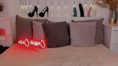 Snapshot of naughtycasssy chatting on 25, 5, 2026 Cassy online show from 25, 5, 2026