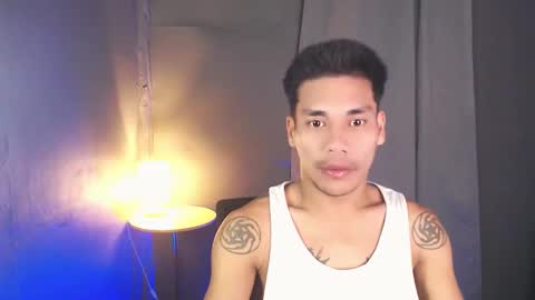 naughtyfuck_boy online show from 27, 4, 2026