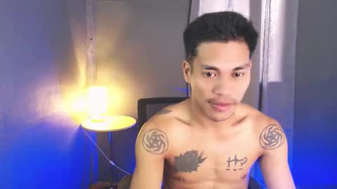 naughtyfuck_boy online show from 28, 4, 2026