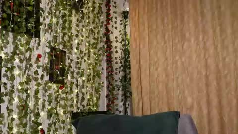 Mya Alexya online show from 17, 6, 2026