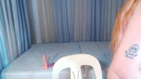 Snapshot of naughtyhotsexyjean chatting on 19, 2, 2026 miss jean online show from 19, 2, 2026