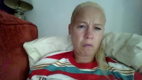 naughtyjennyblondeuk online show from 24, 7, 2026
