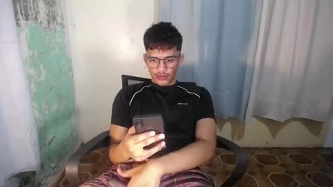 Snapshot of naughtyjosh_ chatting on 25, 4, 2026 Josh online show from 25, 4, 2026
