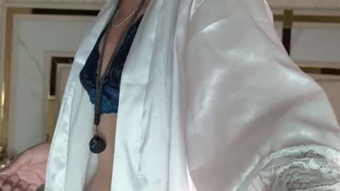    online show from 25, 2, 2026