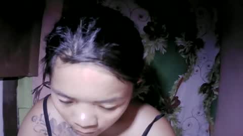 Snapshot of naughtymom_33 chatting on 27, 6, 2026 naughtymom_33 online show from 27, 6, 2026