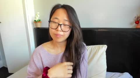 Snapshot of naughtynerdygirl chatting on 30, 4, 2026 Gigi Chu online show from 30, 4, 2026