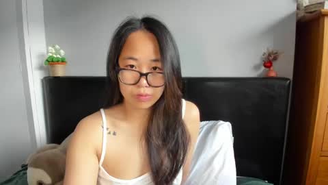 Snapshot of naughtynerdygirl chatting on 12, 5, 2026 Gigi Chu online show from 12, 5, 2026