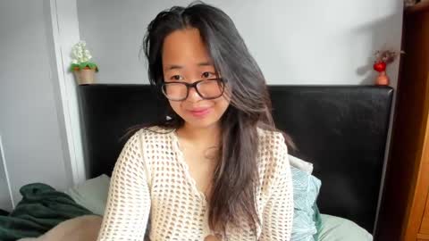 Snapshot of naughtynerdygirl chatting on 23, 5, 2026 Gigi Chu online show from 23, 5, 2026