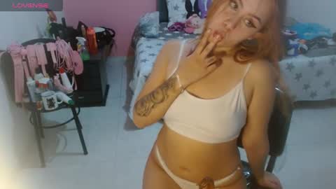 Snapshot of naughtyplayass chatting on 7, 1, 2025 naughtyplayass online show from 7, 1, 2025