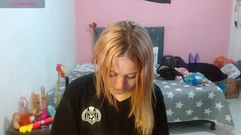 Snapshot of naughtyplayass chatting on 28, 1, 2025 naughtyplayass online show from 28, 1, 2025