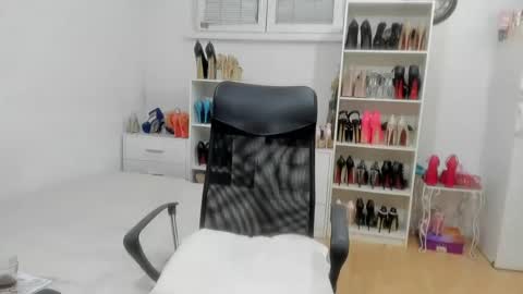 naughtysabine1 online show from 13, 6, 2026