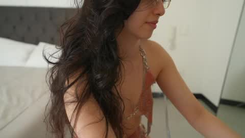 Naughty Samm online show from 18, 4, 2026