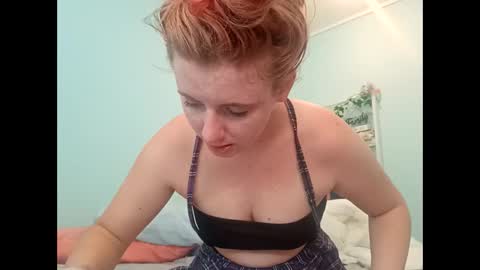 Snapshot of naughtyt333n chatting on 19, 2, 2026 Naughty Jess online show from 19, 2, 2026