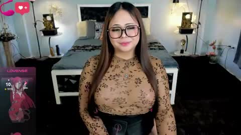 ITS ME YOGIRL PATRICIA online show from 19, 6, 2026