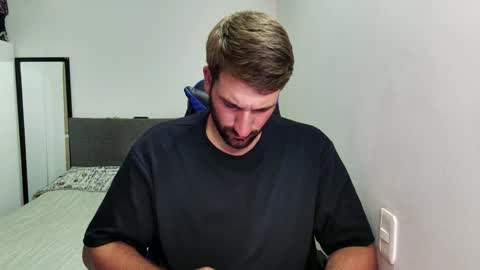 Snapshot of naugthy18boy chatting on 9, 2, 2026 Nico online show from 9, 2, 2026