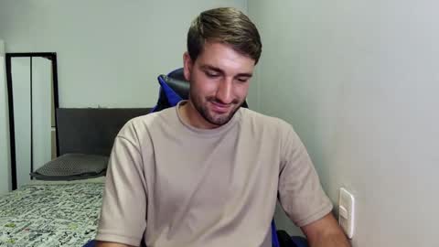 Snapshot of naugthy18boy chatting on 17, 3, 2026 Nico online show from 17, 3, 2026