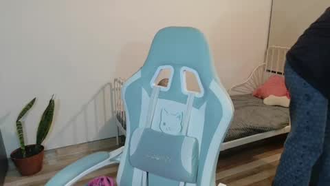 sabrina online show from 27, 4, 2026