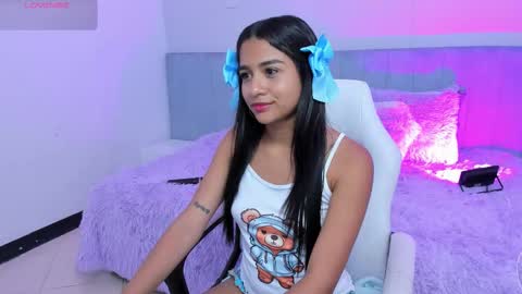 Snapshot of naugthy_skinny chatting on 16, 10, 2025 Angela online show from 16, 10, 2025