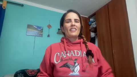 Snapshot of naugthymilf23 chatting on 9, 10, 2025 keyra online show from 9, 10, 2025