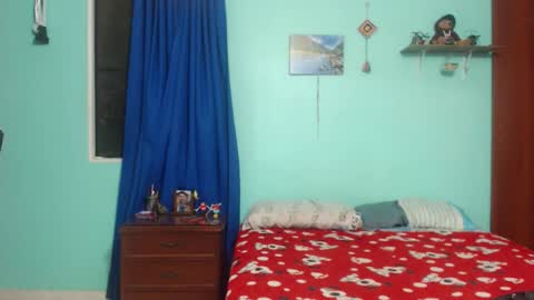 Snapshot of naugthymilf23 chatting on 27, 11, 2025 keyra online show from 27, 11, 2025