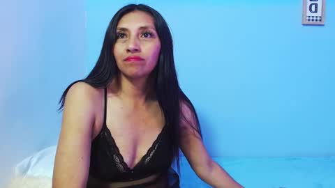 naya_10 online show from 6, 10, 2025