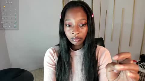 Nayaris 3 online show from 6, 2, 2025