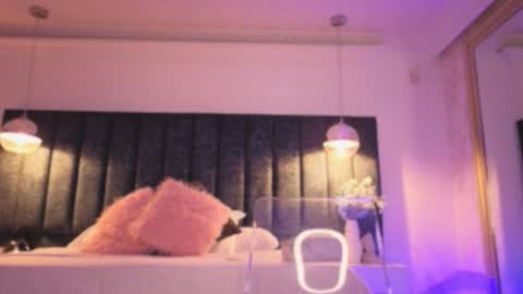 Snapshot of naylapot_ chatting on 23, 11, 2025 Juli online show from 23, 11, 2025