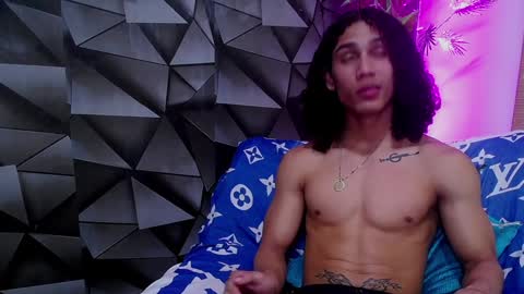 Snapshot of nazper_ chatting on 8, 1, 2025 Nazper online show from 8, 1, 2025