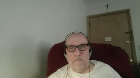 Tom online show from 22, 4, 2026