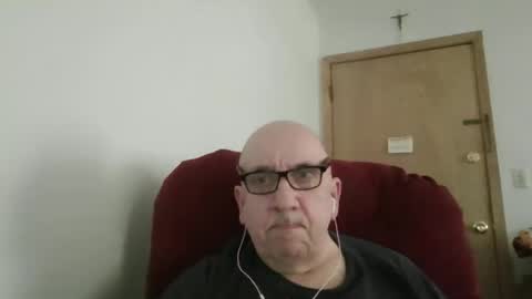 Tom online show from 25, 4, 2026