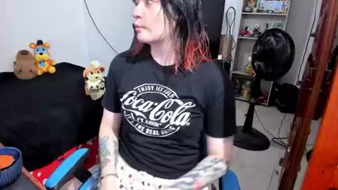 Geek Nicole    im Neeko UwU online show from 20, 7, 2026