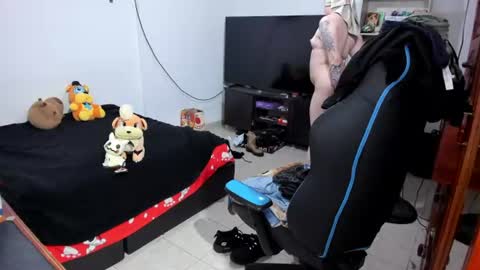 Geek Nicole    im Neeko UwU online show from 23, 7, 2026