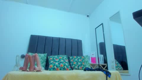 neferet_opal online show from 22, 10, 2025