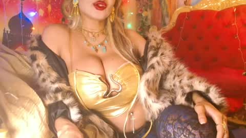 Snapshot of nefertari8 chatting on 22, 6, 2026 nefertari8 online show from 22, 6, 2026