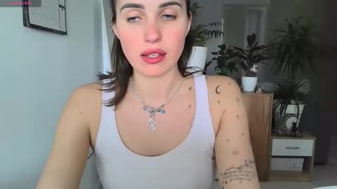 Neferutt online show from 25, 2, 2026