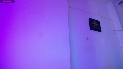  CHIKY  online show from 21, 4, 2026