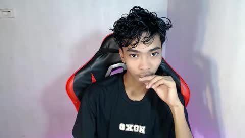 neil_asian69 online show from 1, 11, 2025