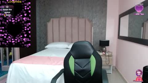 neith_xue online show from 31, 1, 2025