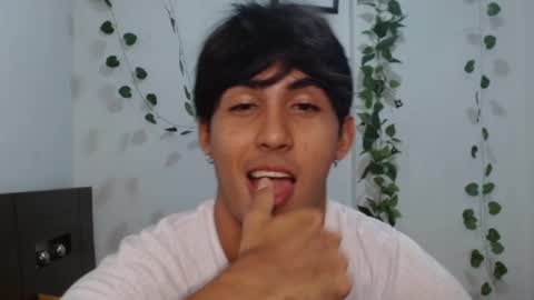 Neithanzyn online show from 5, 2, 2025