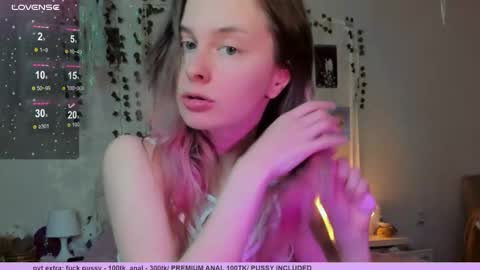 Snapshot of neko_kitsune chatting on 25, 11, 2025 neko_kitsune online show from 25, 11, 2025