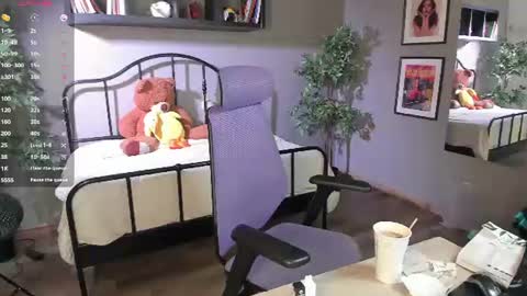 Neko Mochi online show from 22, 7, 2026