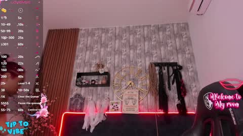 Snapshot of nekomisaki chatting on 3, 2, 2025 Miah online show from 3, 2, 2025