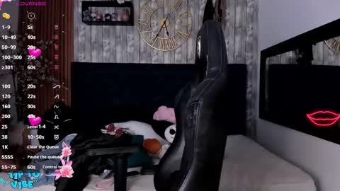 Snapshot of nekomisaki chatting on 10, 3, 2025 Miah online show from 10, 3, 2025