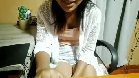 nelia_84 online show from 10, 6, 2026