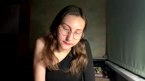 Mia online show from 28, 5, 2026